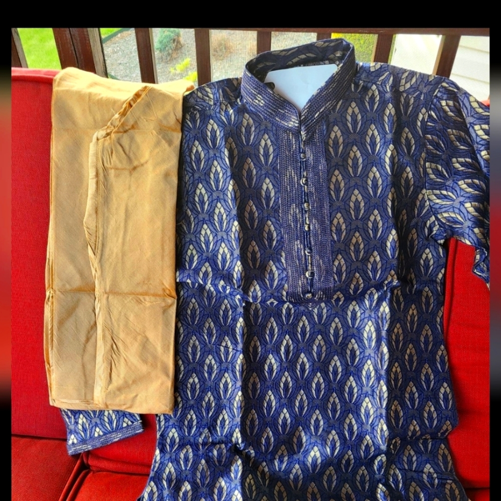 Brand New Men Kurta 2 piece set. Pakistani Punjabi Indian